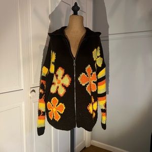 knit flower sweatshirt/sweater